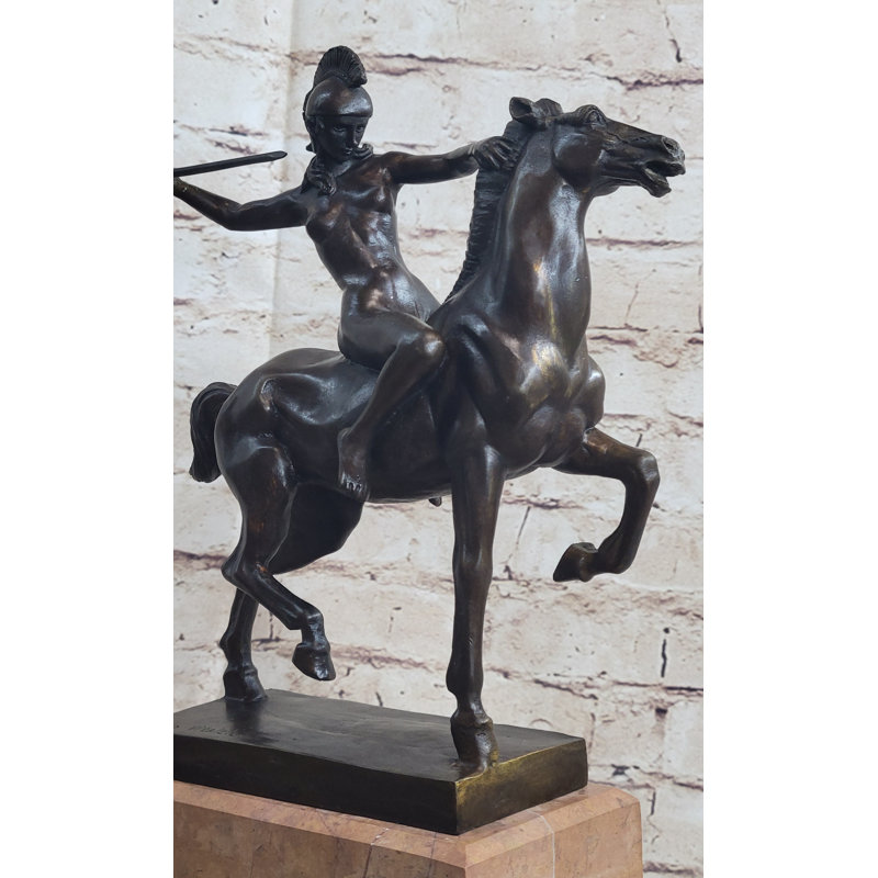 Figurines et sculptures Tyonia