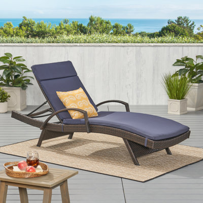 Chaise longue inclinable simple avec coussins 79,5 po Blaise