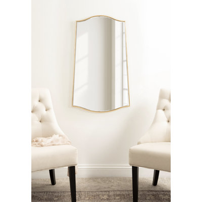 Miroir mural fuselé