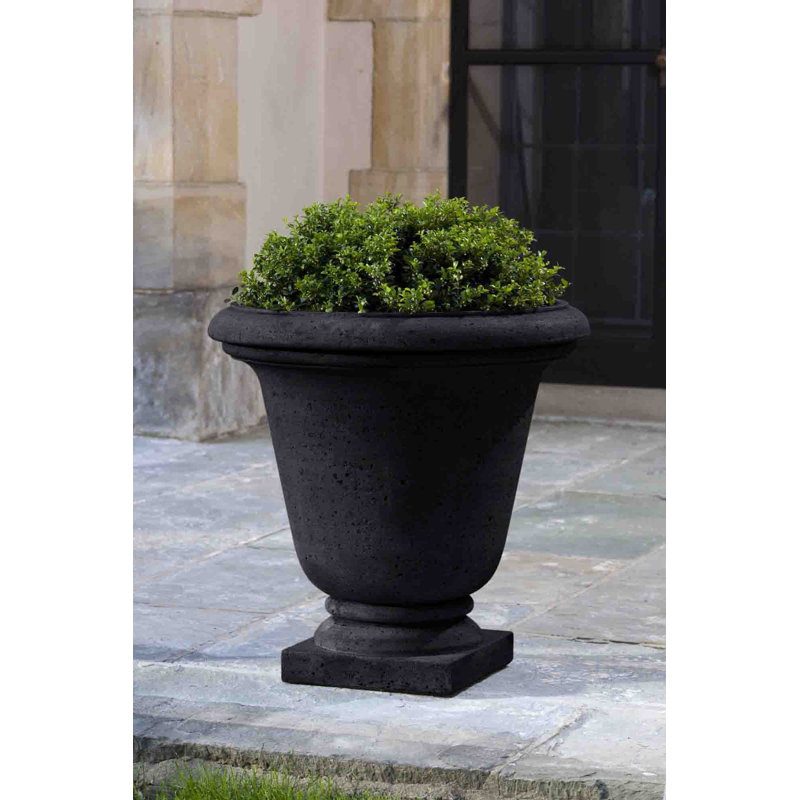 Pot de fleurs urne en pierre Hampton, H 26,25 po x l 27 po x P 27 po, Nero Nuovo