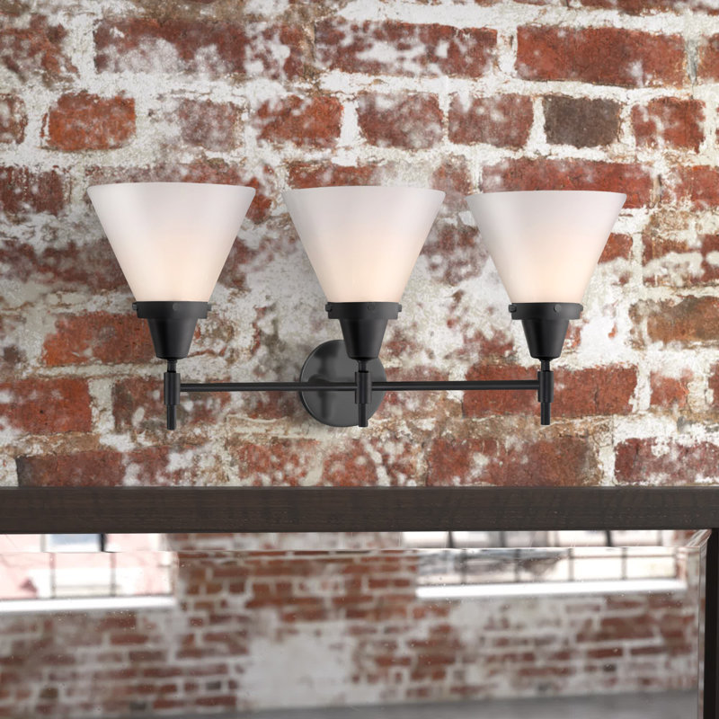Éclairage pour meuble-lavabo 3 lumières 26 po Caden Cone, Ampoule incandescente rétro 60 watts, Blanc mat, Chrome poli