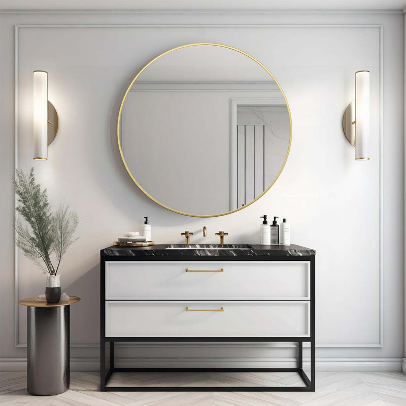 Miroir de salle de bain mural avec cadre de qualité supérieure, conception incassable et installation facile pour les intérieurs modernes.