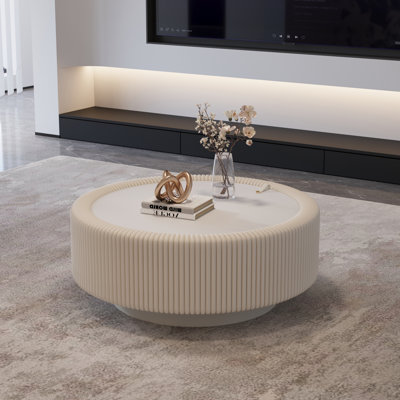 Table basse ronde blanche cannelée avec plateau en verre trempé, structure en similicuir, base en métal émaillé cuit au four et rangement caché, table d'appoint minimaliste moderne pour le salon