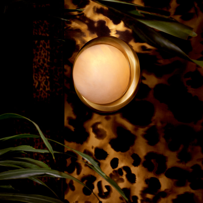 Vigo 1 - Light Flush Mounted Sconce