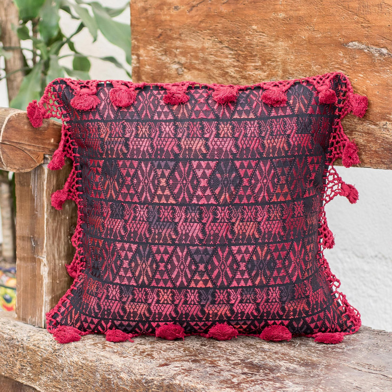 Housse de coussin Miriam and Debora, Cerisier, 17,25 po x 18,5 po