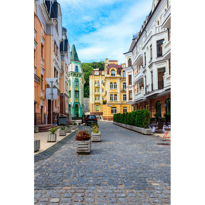 Colorful maisons à kiev - Photographie sur toile tendue, H 36 po x l 24 po
