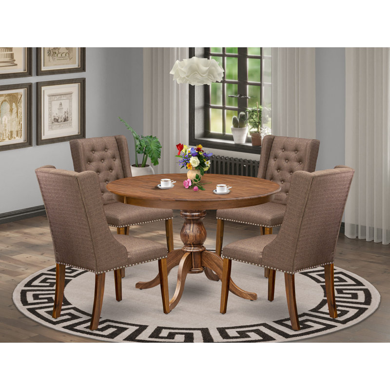 L'ensemble de table de salle à manger 5 pièces comprend une table moderne et 4 chaises de salle à manger en tissu de lin brun avec dossier capitonné, noyer antique