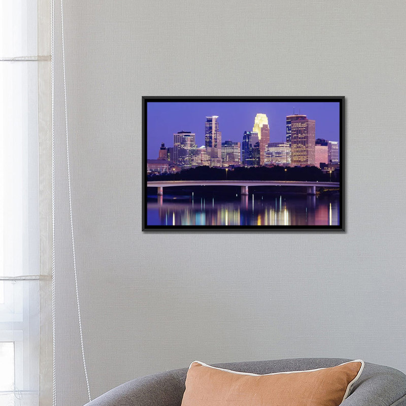 «Minneapolis, Minnesota», reproduction de photo sur toile, H 40 po x l 60 po x P 1,5 po, Toile avec cadre noir, Pas de tapis