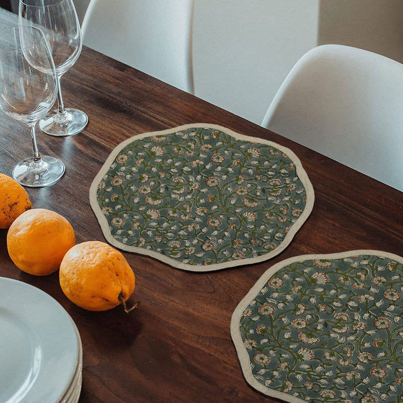 Fabdivine 15"Charming Scalloped Placemats - Himachal