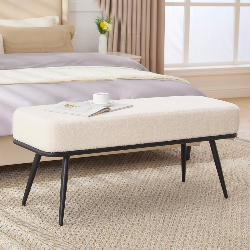 Banc rembourré moderne de 43,3 po avec structure en métal et tissu en peluche, Blanc