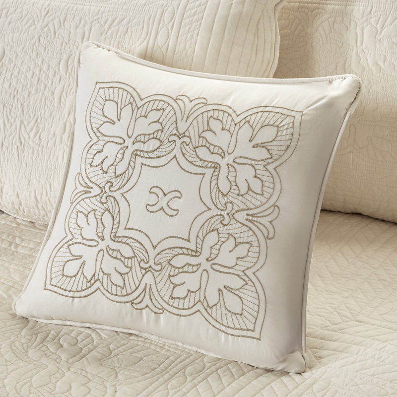 Cream Microfiber Reversible Scalloped Edge Daybed Cover Set