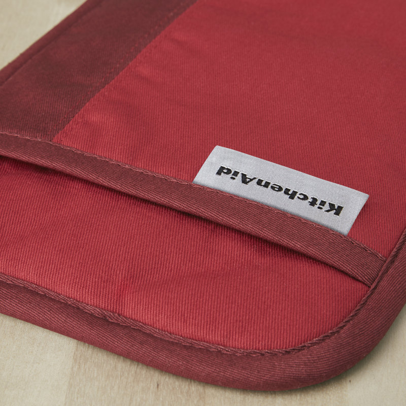KitchenAid Beacon 2-Piece Potholder, Passion Red/Bordeaux