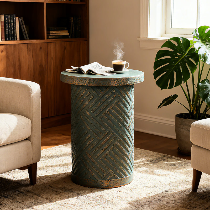 Table d'appoint ronde dorée au design moderne pour patio, tabouret d'extérieur artisanal peint à la main, largeur 43,6 cm (17,15 po), sans assemblage, style contemporain, petit élément décoratif pour jardin.