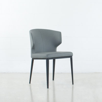 Chaise rembourrée Aislinn