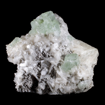 Apophyllite cubique et stilbite sur cristal calcédoine