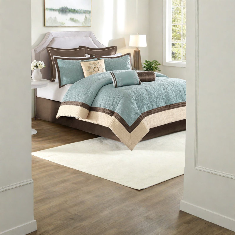 Ensemble de literie chic en polyester matelassé avec accents décoratifs