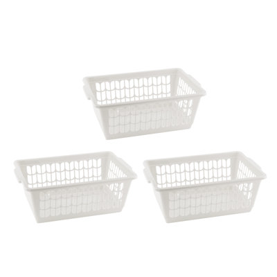 Ensemble de petits paniers en plastique