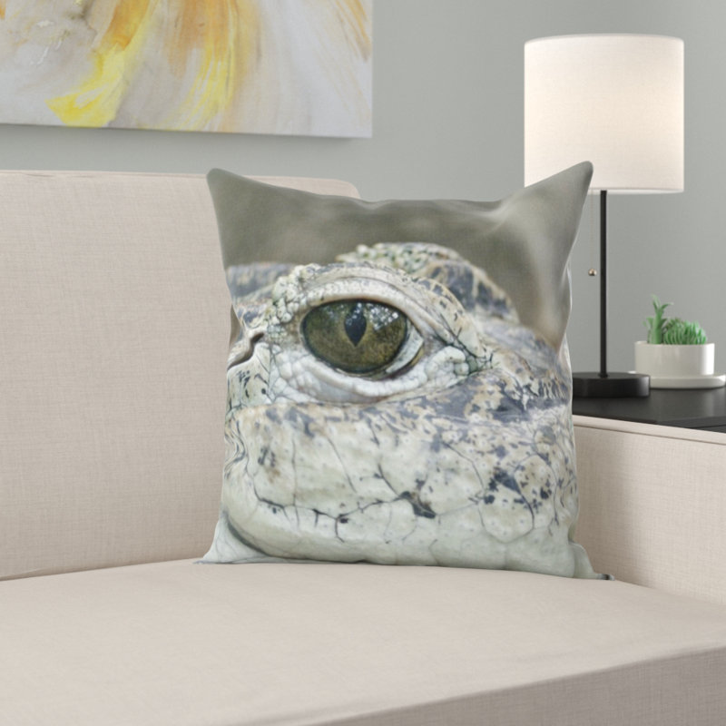 Coussin crocodile