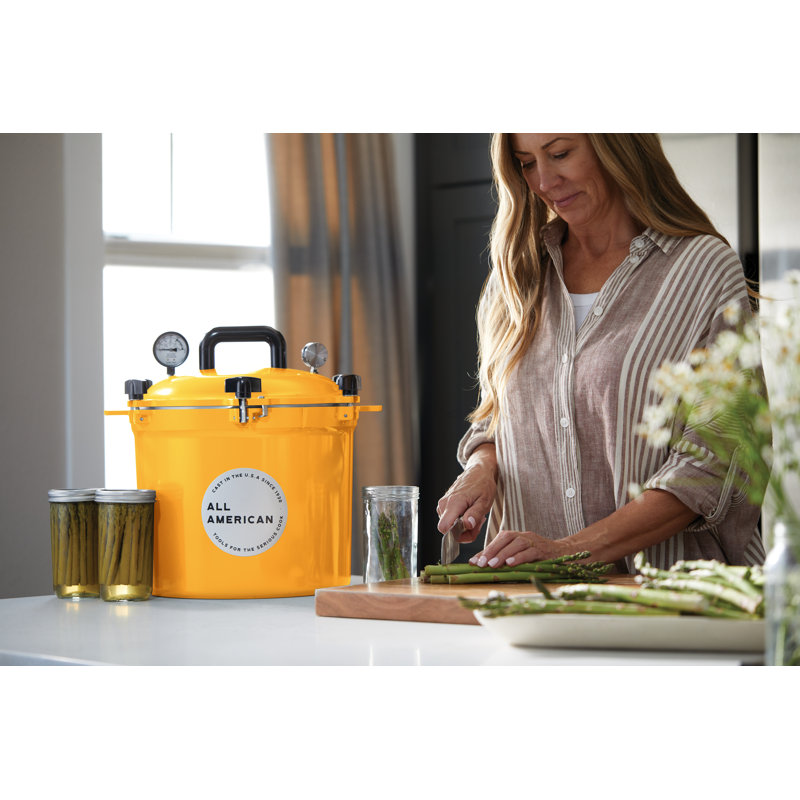 Mustard Yellow 21.5 Quart Aluminum Pressure Cooker/Canner