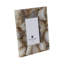 Agate moderne et cadre en bois avec des accents métalliques, des détails en pierre et un revers - Accent décoratif décontracté pour la décoration intérieure contemporaine - Pièce unique de présentation élégante pour photos ou impressions-385777905-385777911