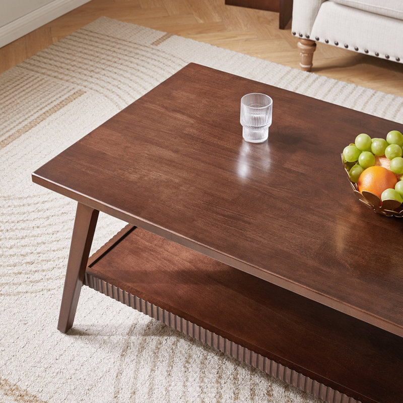 Table basse Mid-Century moderne en bois d'hévéa massif avec tablette inférieure ouverte pour le salon, un appartement ou un bureau