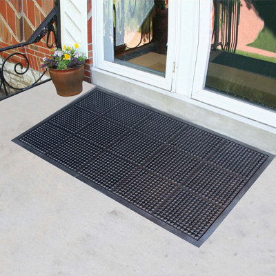 Lashaye Non-Slip Geometric Outdoor Doormat