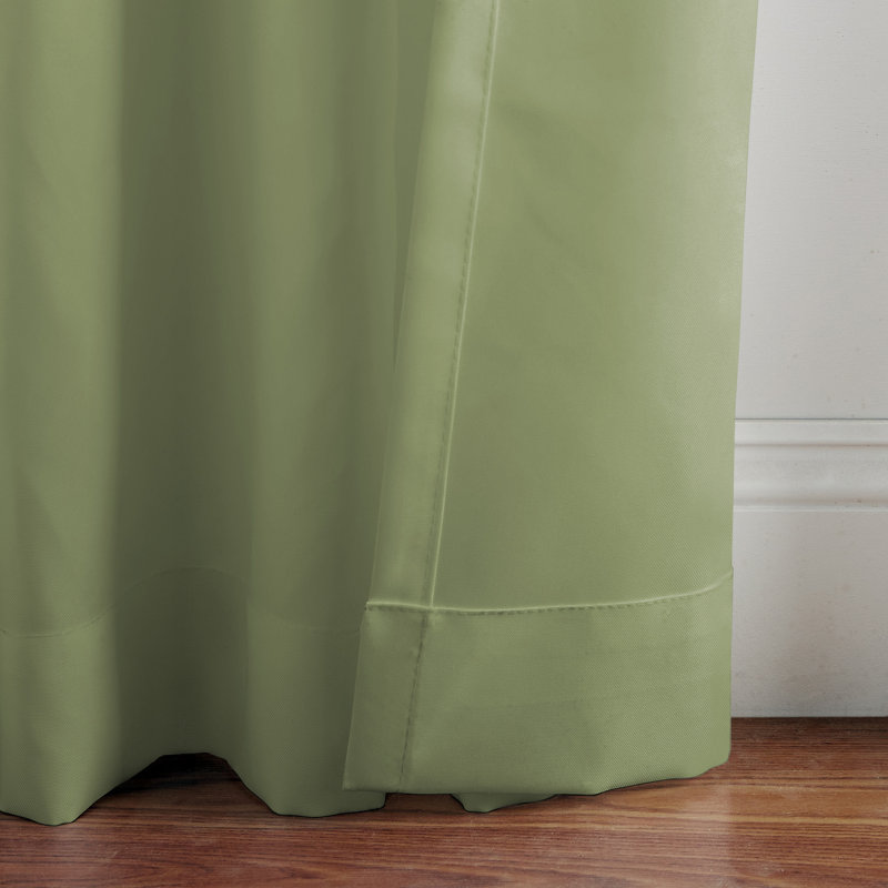 Jarret Solid Room Darkening Indoor/Outdoor Tab Top Single Curtain Panel, 52"W x 95"L, Green