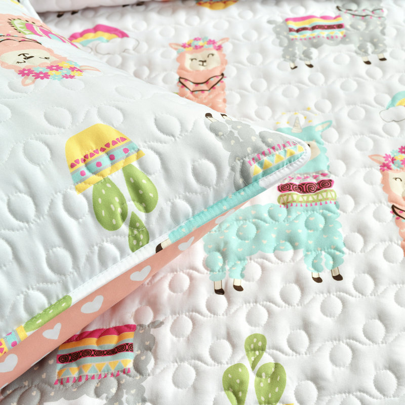 Twin White and Blush Microfiber Reversible Quilt Set