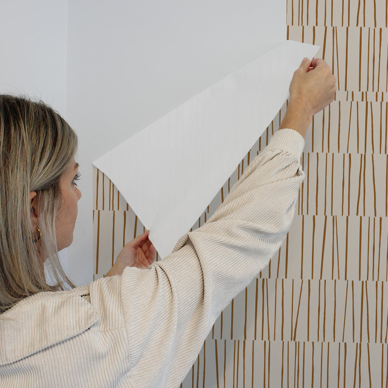 Papier peint adhésif décalé par Bobby Berk, Beige