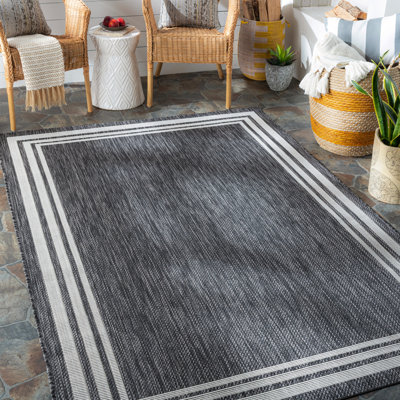 Rahsan Traditional Indoor/Outdoor Rug