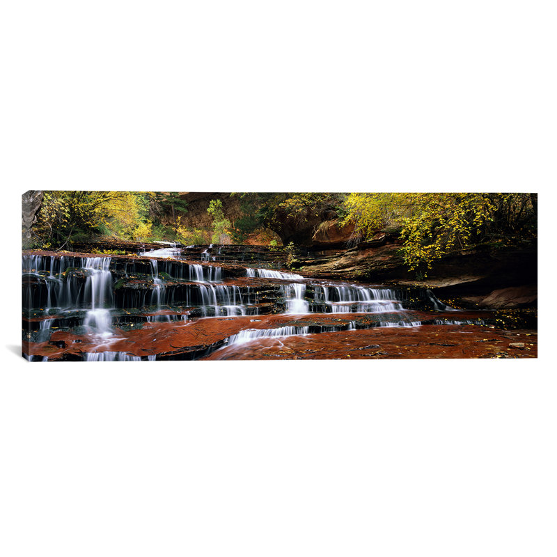 «Panoramic Waterfall in a Forest», reproduction de photo sur toile tendue, H 12 po x l 36 po x P 1,5 po, Toile tendue