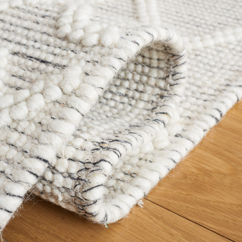 Sahuarita Hand Loomed Wool/Cotton Southwestern Rug in Ivory/Black, Rectangle 8' x 10'