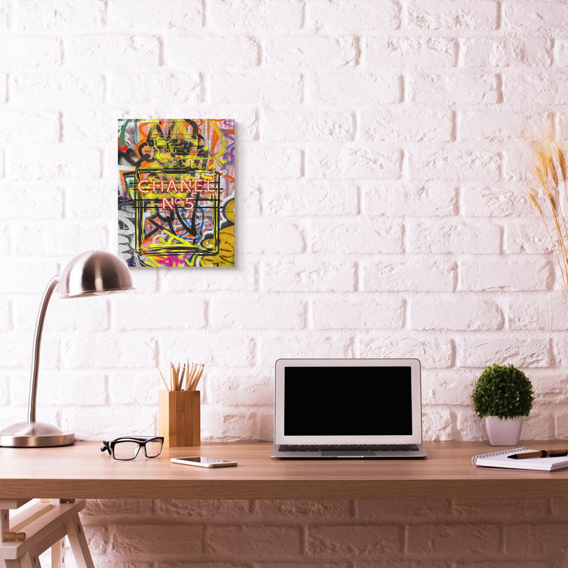 «Fashion Designer Graffiti Neon Lights», impression, Toile tendue, H 20 po x l 16 po