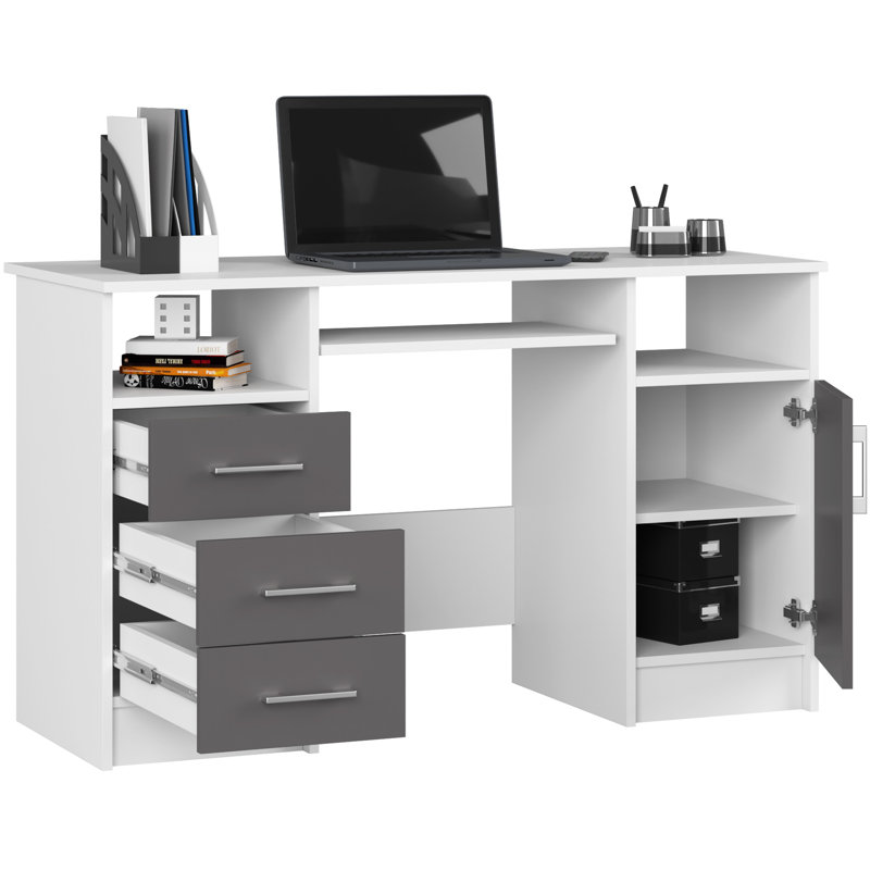 Sidsel Desk