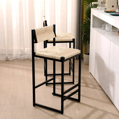2 pièces de chaises de bar en corde de papier blanc crémeux, chic pour les cuisines. Structure en métal, siège souple, tabourets à ressorts (2), salles à manger modernes. Base, ne vous asseyez pas avec vos chaussures et pieds sales