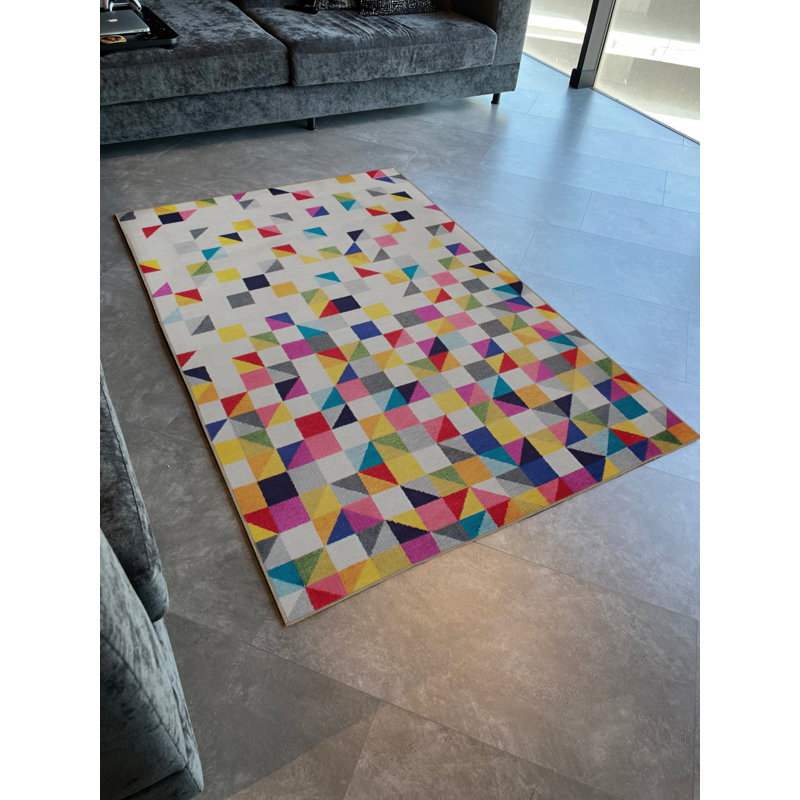 Tapis en polypropylène à motif argyle blanc Madlene, Tapis de couloir 2 pi 7 po x 4 pi 11 po