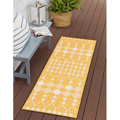 Artressia Geometric Indoor / Outdoor Rug