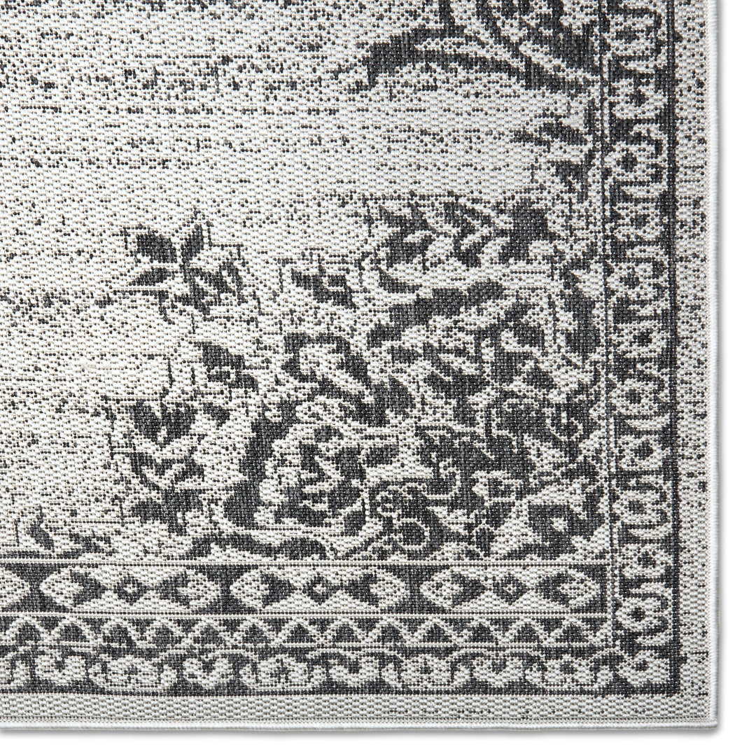 Nicole Miller Medallion Oriental Gray/Black Indoor/Outdoor Area Rug Nicole Miller Rug 