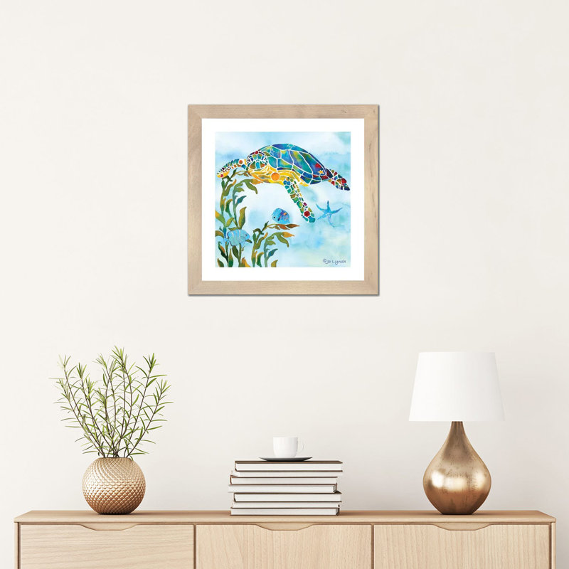Tortue de mer, varech par Jo Lynch - reproduction, Papier avec cadre beige, H 16 po x l 16 po x P 1 po, Blanc