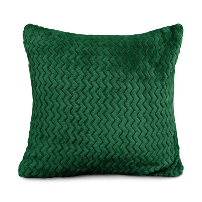 Moneeba Snug Soft Chevron Patterned Mink Moda Plush Cushion
