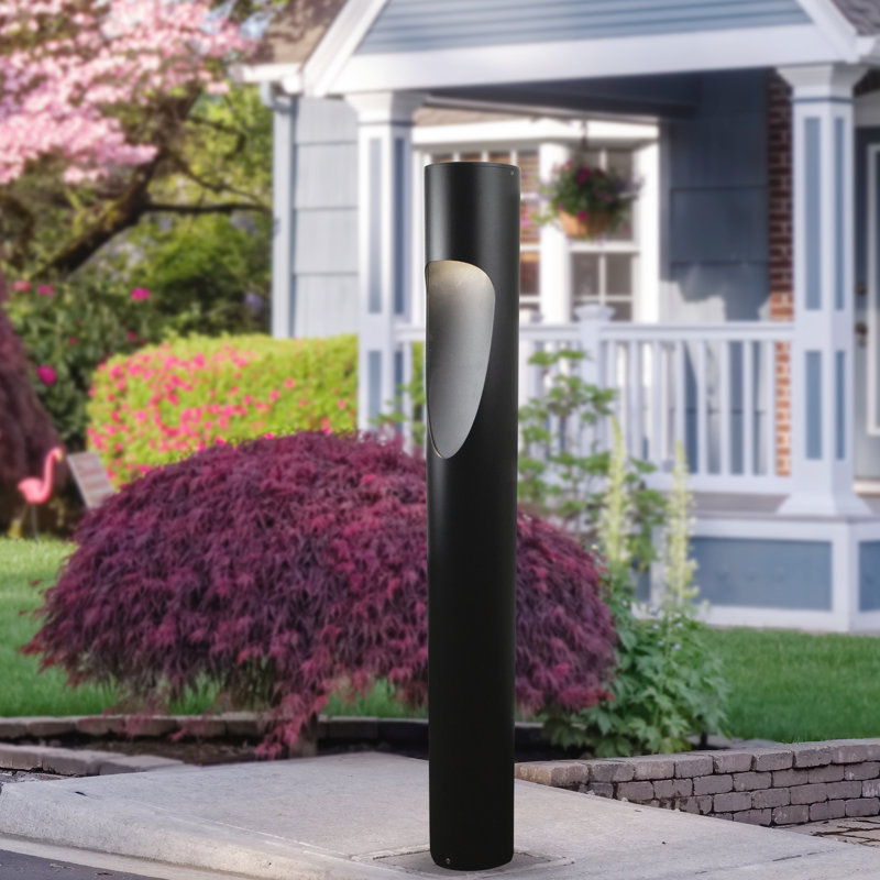 Architectural Tunable Walkway Bollard in Black Aluminum - 3000K/4000K/5000K, Black