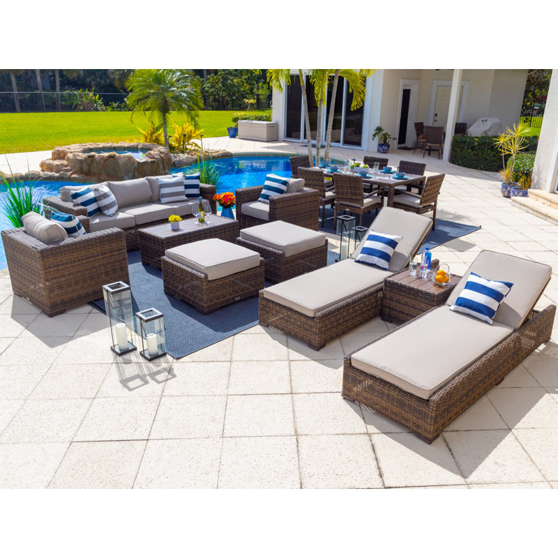 Ensemble de patio 16 pièces en rotin avec coussins Centralmont, Polyester gris clair, Brun