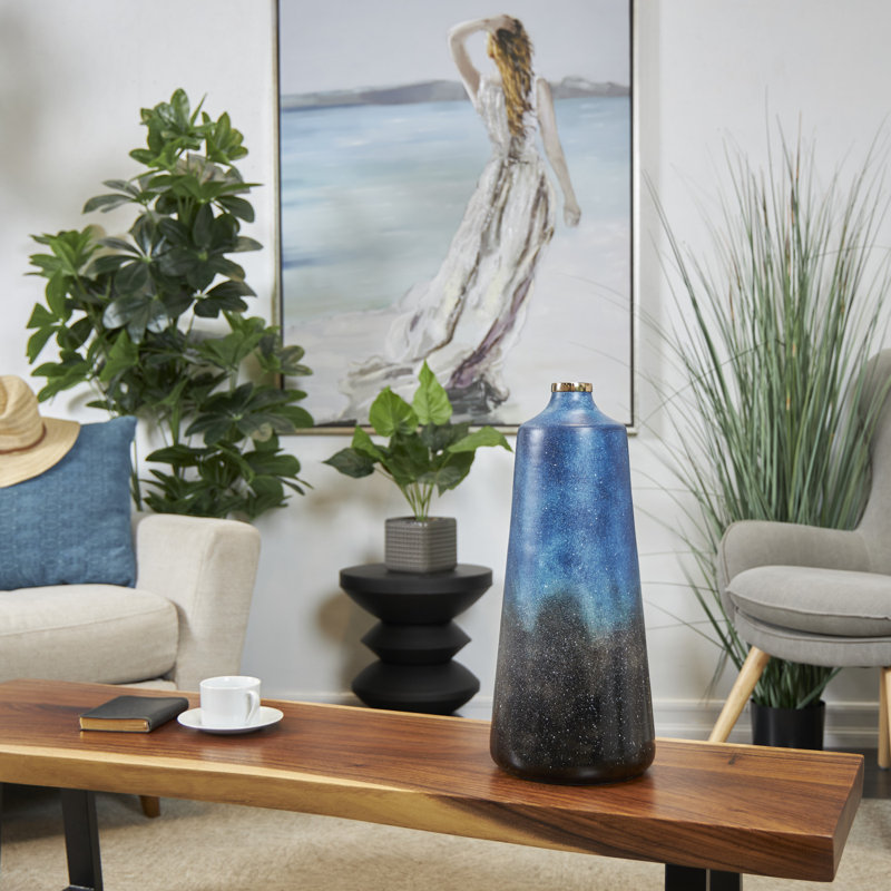 Vase de table en verre Deepanshi, H 19,95 po x l 8,45 po x P 8,45 po
