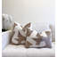 Housse de coussin en velours beige-113456916