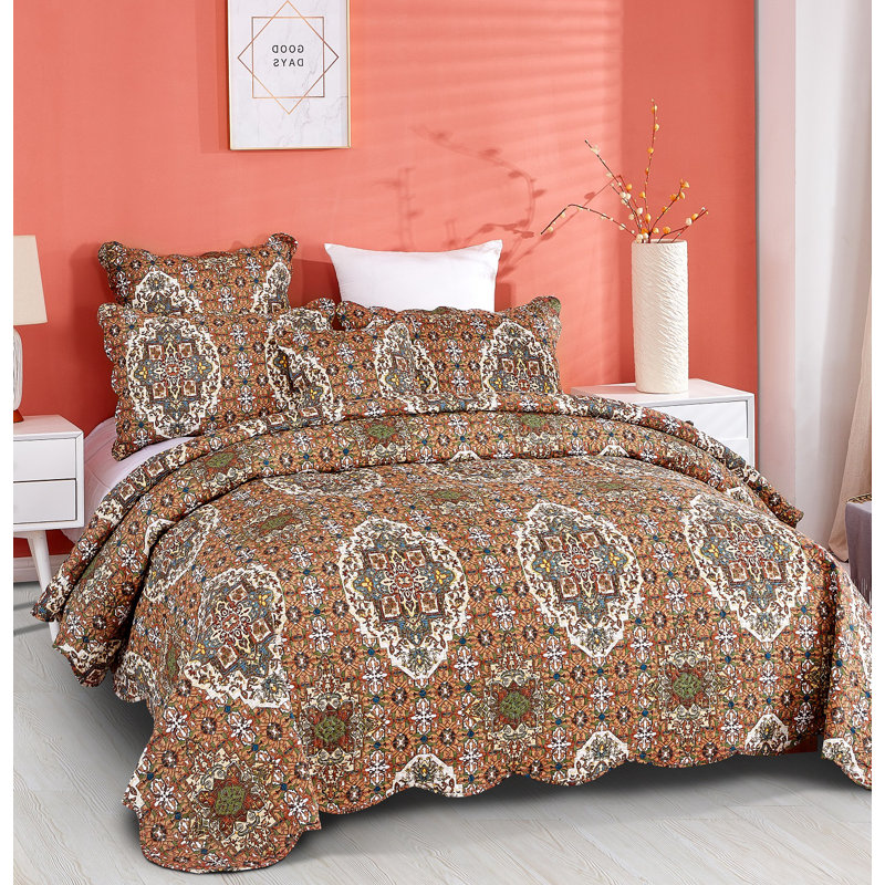 Persian-Inspired Geometric Quilted Bedspread Set – Reversible Lightweight Bedding with Ornate Floral Patterns