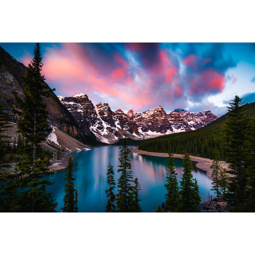 Leinwandbild Moraine Lake in Banff, Alberta, Canada