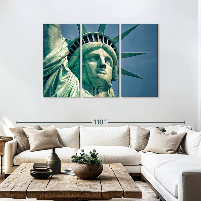 La Statue de la Liberté aux États-Unis, H 48 po x l 74 po