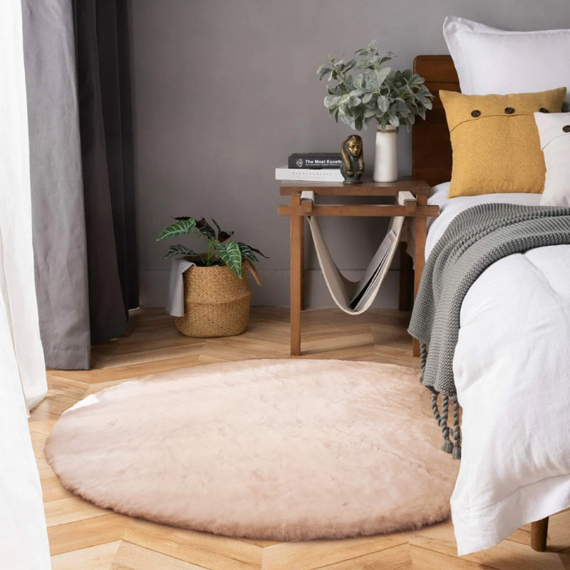 Tapis beige en simili lapin Tristion Cozy, Rond 5 pi