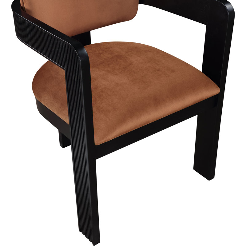Chaise rembourrée Sacha Frink, Cognac velours, Noir