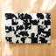 Tapis noir et blanc à motif de vache en patchwork_8,83 po x 12 pi-677675962